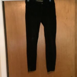 ⭐️Old Navy Black Skinny Jeans - Sleek Slim Cut⭐️